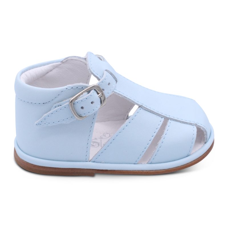 Guy pale blue leather (side)