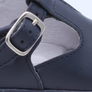 Harlen-navy-leather-(detail)